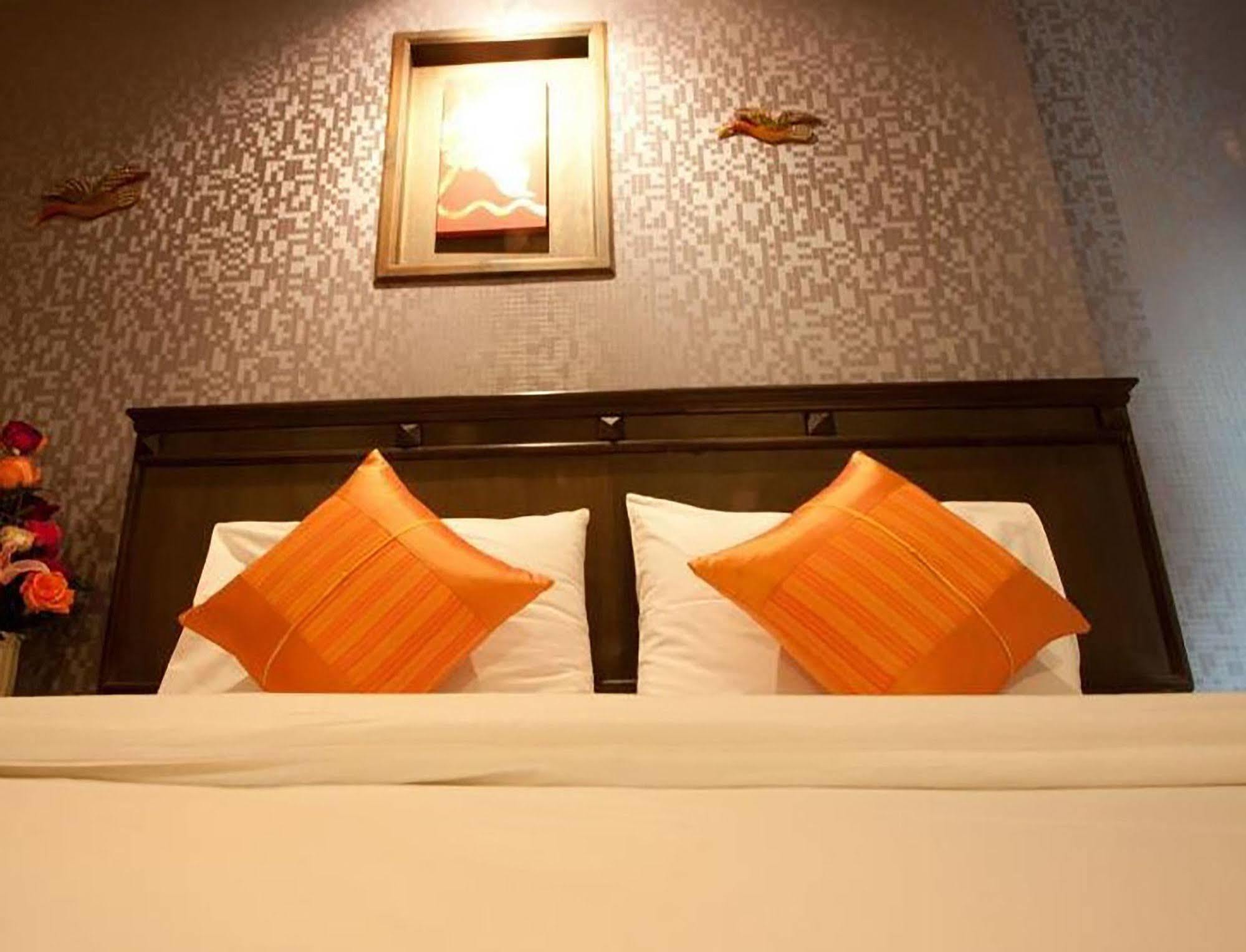 Lanna House Hotell Chiang Mai Exteriör bild