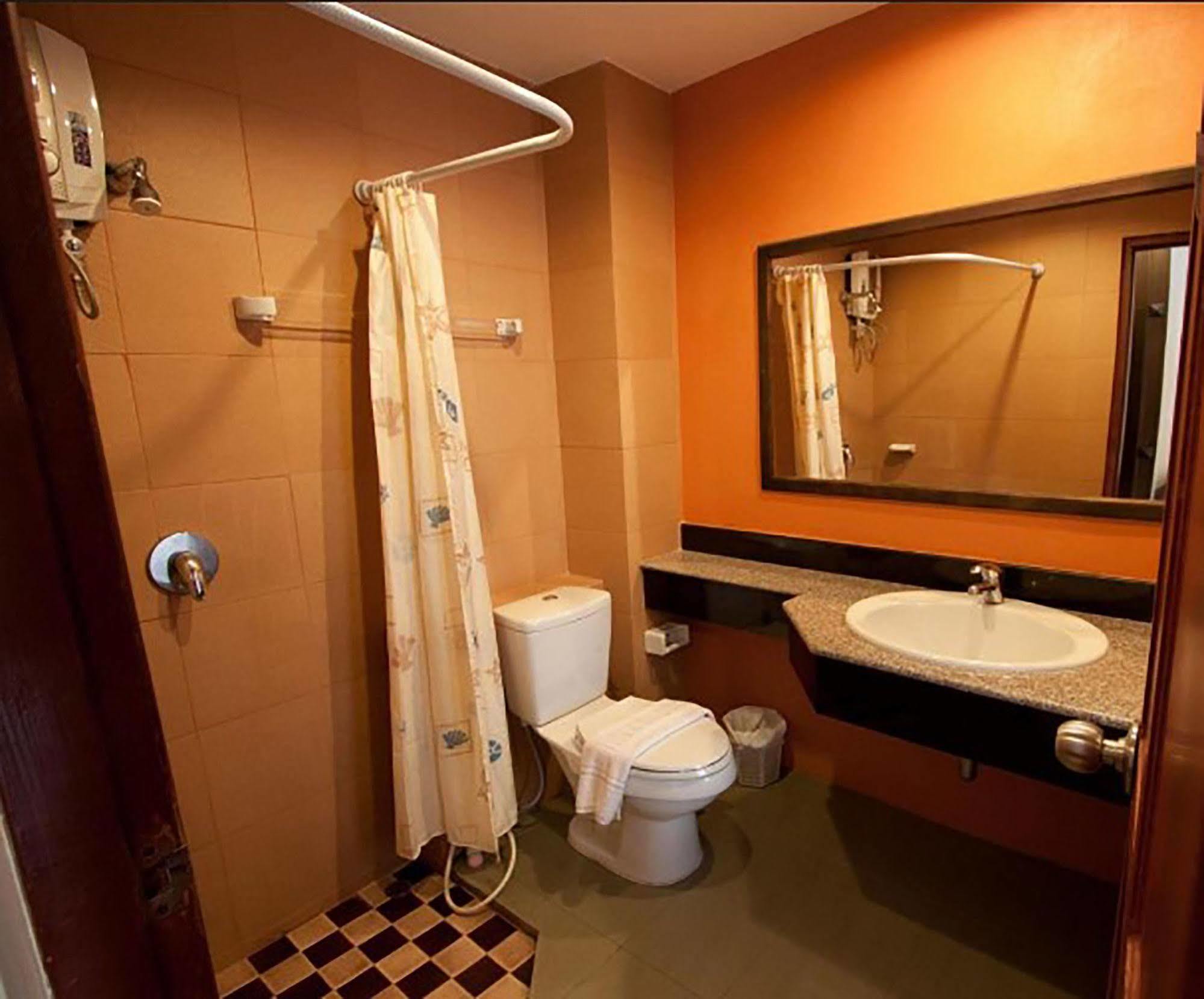 Lanna House Hotell Chiang Mai Exteriör bild